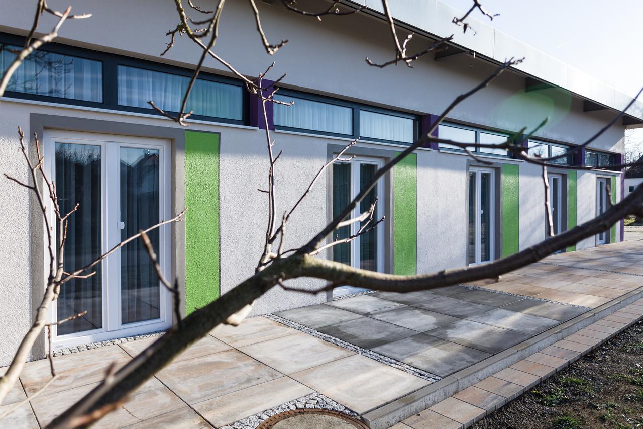 Отель Wuschl Lounge Kuhbach  Экстерьер фото